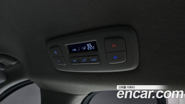 Hyundai Staria 4WD Tourer 11-Seater Modern 2023 — фото 19