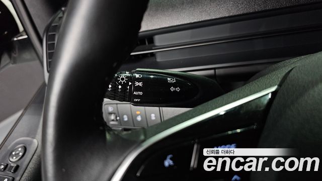 Hyundai Staria 4WD Tourer 11-Seater Modern 2023 — фото 30