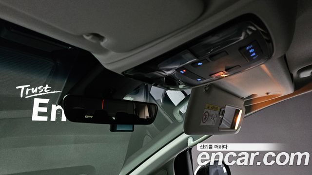 Hyundai Staria 4WD Tourer 11-Seater Modern 2023 — фото 31