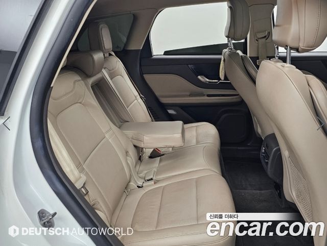 Lincoln Corsair 2.0 Reserve AWD 2020 — фото 17