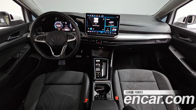 Volkswagen Golf (VIII) 2.0 TDI Prestige 2025 — фото 7
