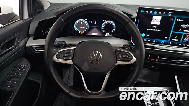 Volkswagen Golf (VIII) 2.0 TDI Prestige 2025 — фото 13
