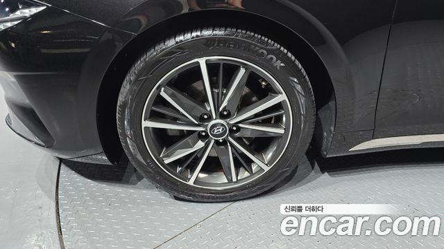 Hyundai Grandeur (IG) 2.5 Le Blanc 2023 — фото 5