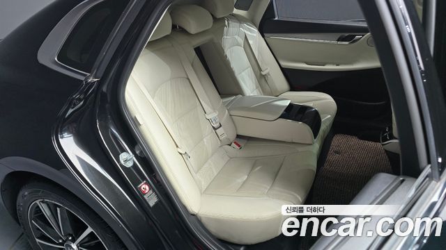 Hyundai Grandeur (IG) 2.5 Le Blanc 2023 — фото 15