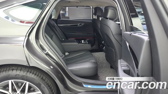Genesis G80 (RG3) Gasoline 2.5 Turbo 2WD 2025 — фото 12