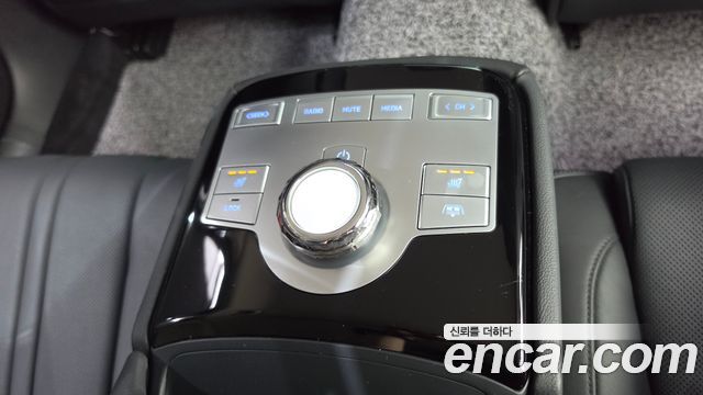 Genesis G80 (RG3) Gasoline 2.5 Turbo 2WD 2025 — фото 19