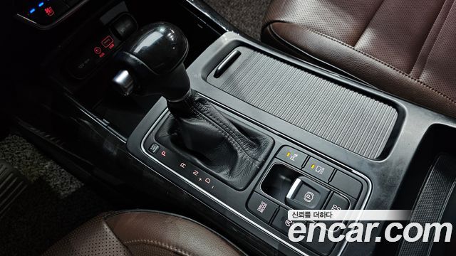 Kia Sorento Diesel 2.0 2WD Noblesse Special 2016 — фото 9