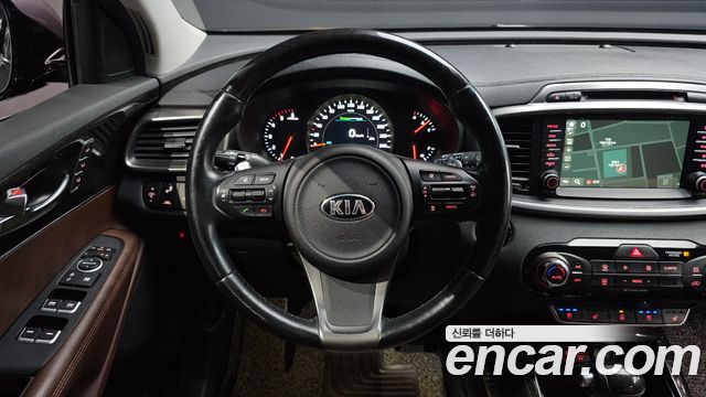 Kia Sorento Diesel 2.0 2WD Noblesse Special 2016 — фото 12