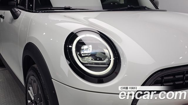 MINI Cooper C (IV) 5Door Essential 2025 — фото 22
