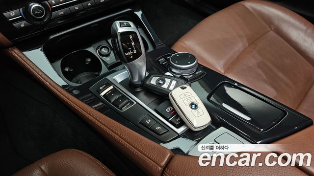 BMW 5 Series (F10) 520d xDrive 2015 — фото 9