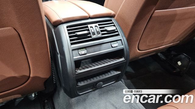 BMW 5 Series (F10) 520d xDrive 2015 — фото 17