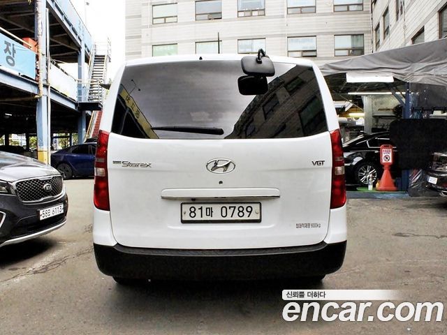 Hyundai Grand Starex Van 5-Seater Style 2019 — фото 3
