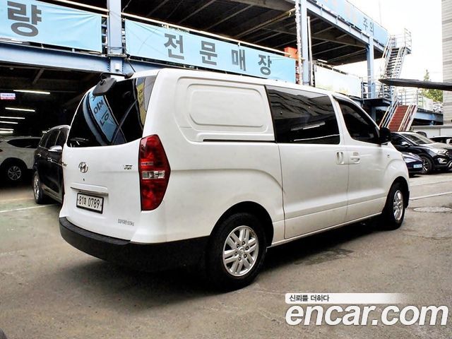 Hyundai Grand Starex Van 5-Seater Style 2019 — фото 4