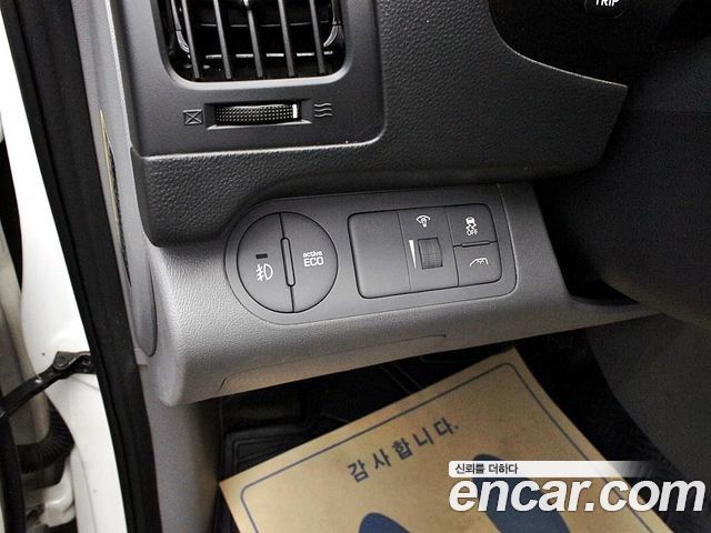 Hyundai Grand Starex Van 5-Seater Style 2019 — фото 19