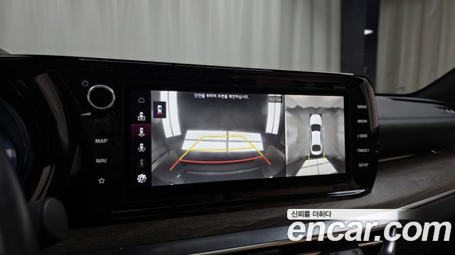 Kia K5 (III) 2.0 Noblesse 2022 — фото 16