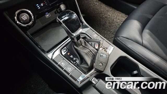 KG Mobility (SsangYong) Beautiful Korando Gasoline 1.5 2WD C3 Plus 2021 — фото 9