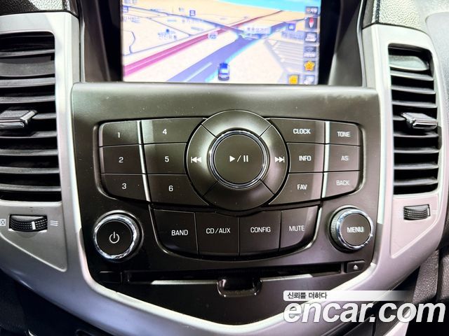 Chevrolet Cruze 1.8 LT+ 2012 — фото 17