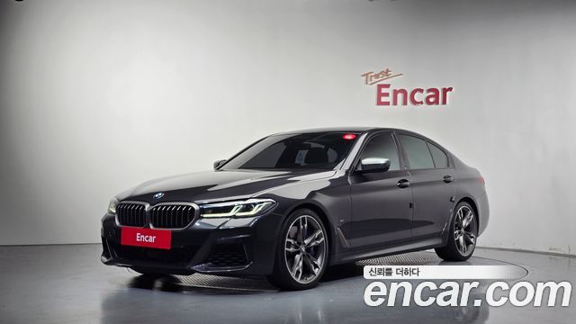 BMW 5 Series (G30) M550i xDrive 2021 — фото 1