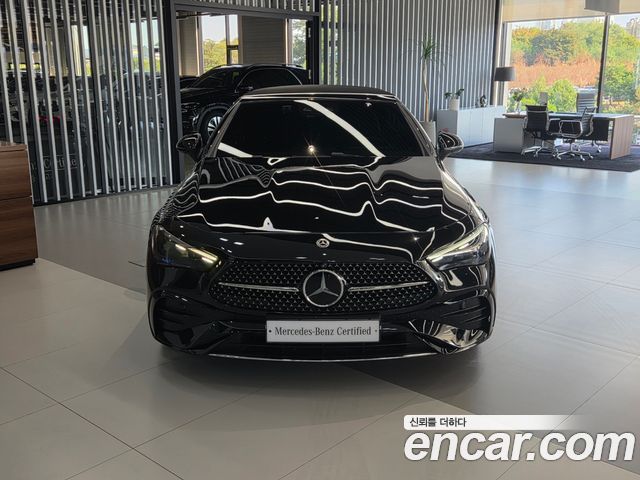 Mercedes-Benz CLE-Class (C236) CLE450 4MATIC Cabriolet 2024 — фото 3