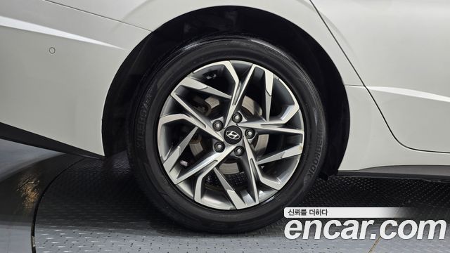 Hyundai Sonata (DN8) 2.0 Premium Family 2020 — фото 5
