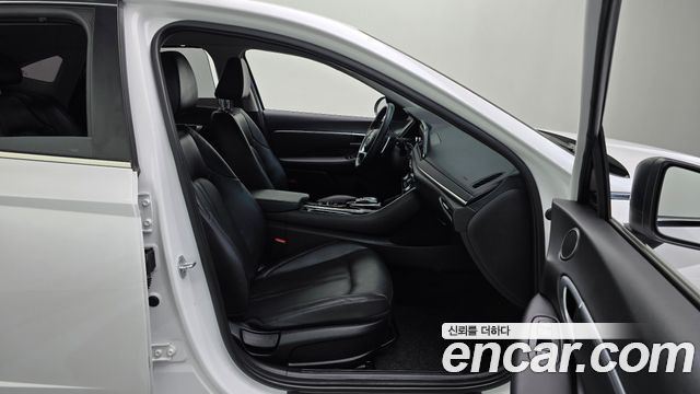 Hyundai Sonata (DN8) 2.0 Premium Family 2020 — фото 11