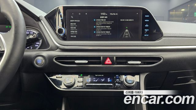 Hyundai Sonata (DN8) 2.0 Premium Family 2020 — фото 14