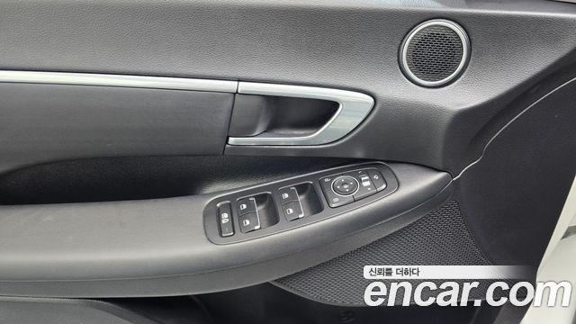 Hyundai Sonata (DN8) 2.0 Premium Family 2020 — фото 20