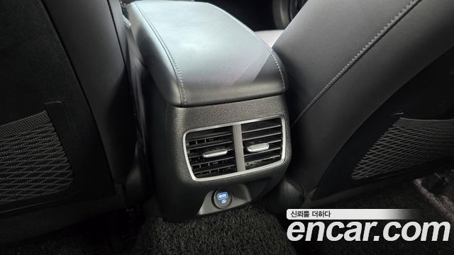 Hyundai Sonata (DN8) 2.0 Premium Family 2020 — фото 31