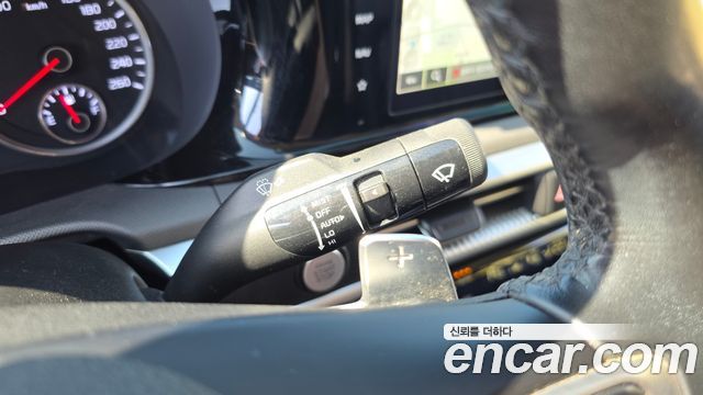 Kia K5 (III) 2.0 Prestige 2022 — фото 19