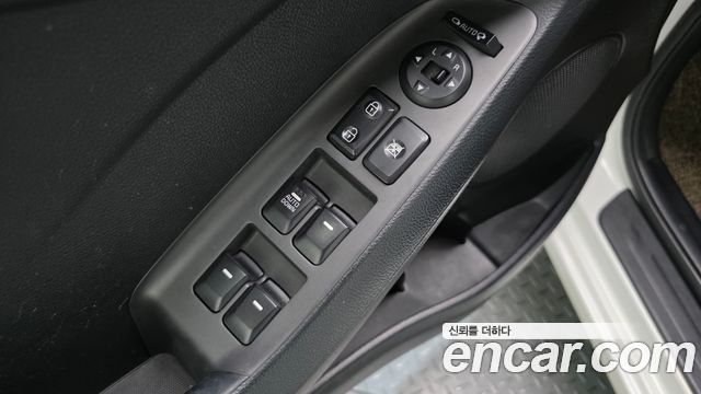 Kia K3 Trendy 2018 — фото 13