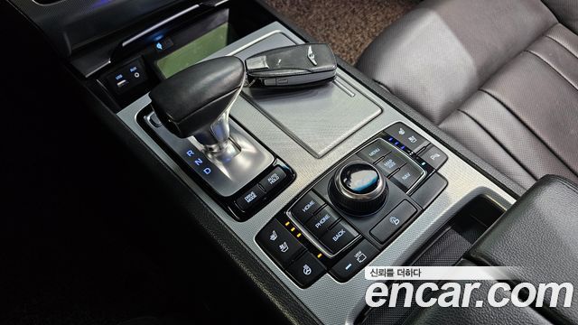Genesis G80 3.3 GDI AWD Premium Luxury 2017 — фото 9
