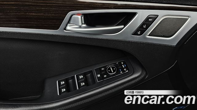Genesis G80 3.3 GDI AWD Premium Luxury 2017 — фото 12