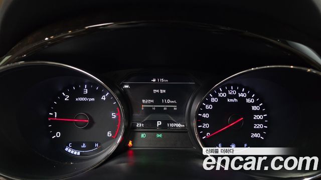 Kia Carnival 9-Seater Noblesse Special 2019 — фото 8