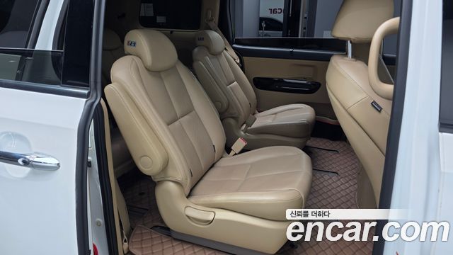 Kia Carnival 9-Seater Noblesse Special 2019 — фото 12