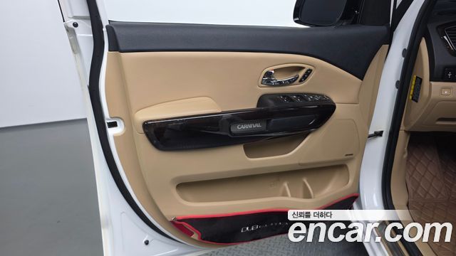 Kia Carnival 9-Seater Noblesse Special 2019 — фото 24