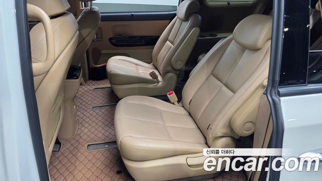 Kia Carnival 9-Seater Noblesse Special 2019 — фото 26
