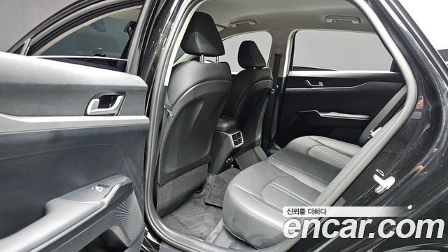 Kia K5 (III) 2.0 LPI(Renter car) Strandard 2023 — фото 12