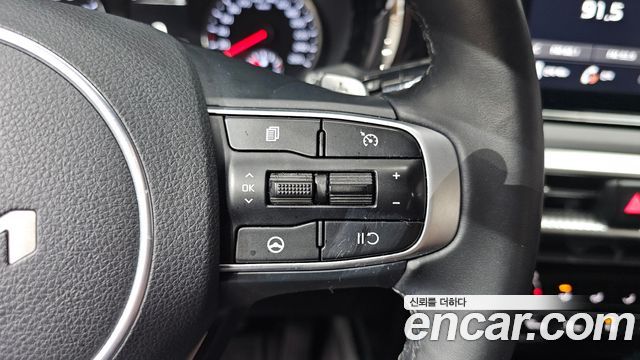 Kia K5 (III) 2.0 LPI(Renter car) Strandard 2023 — фото 20