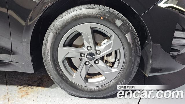 Kia K5 (III) 2.0 LPI(Renter car) Strandard 2023 — фото 21