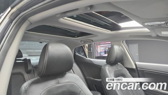 Kia K5 2.4 GDI Noblesse 2011 — фото 19