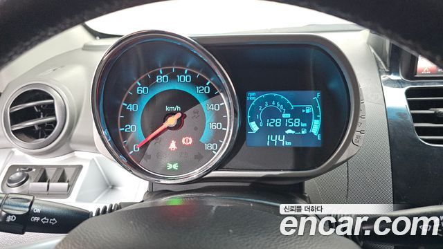 Chevrolet Spark LPG LT Standard 2014 — фото 8