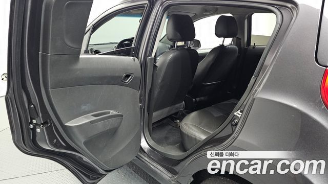 Chevrolet Spark LPG LT Standard 2014 — фото 12