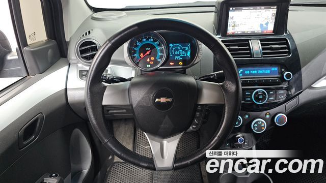 Chevrolet Spark LPG LT Standard 2014 — фото 13