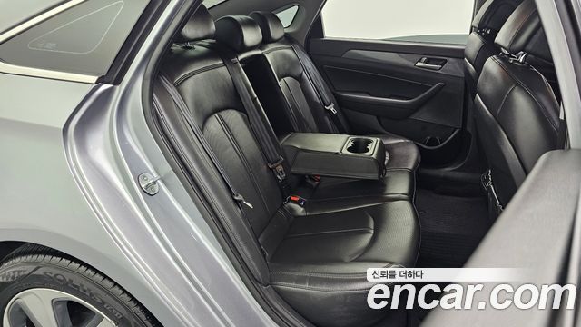 Hyundai Sonata Hybrid (LF) 2.0 HEV Modern Special 2017 — фото 11