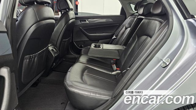 Hyundai Sonata Hybrid (LF) 2.0 HEV Modern Special 2017 — фото 12