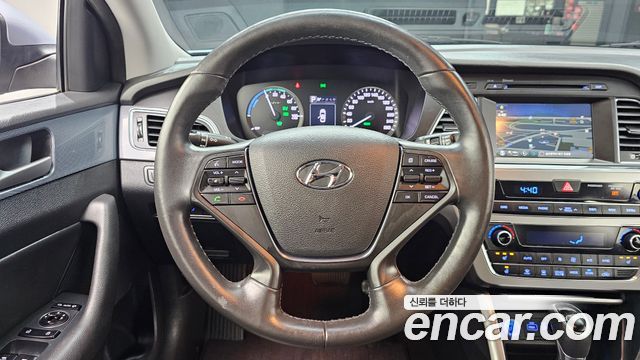 Hyundai Sonata Hybrid (LF) 2.0 HEV Modern Special 2017 — фото 13