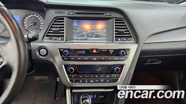 Hyundai Sonata Hybrid (LF) 2.0 HEV Modern Special 2017 — фото 14