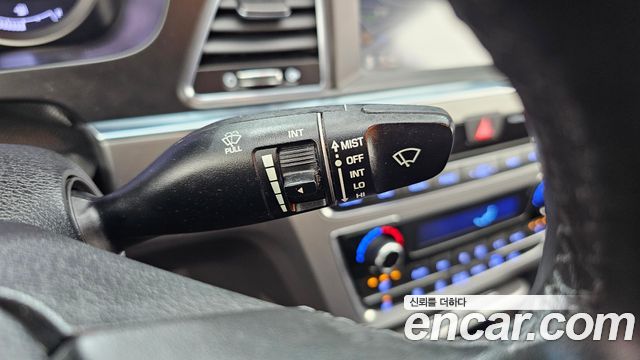 Hyundai Sonata Hybrid (LF) 2.0 HEV Modern Special 2017 — фото 19