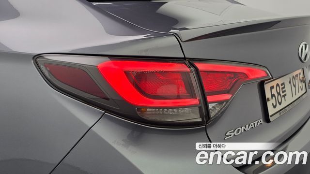 Hyundai Sonata Hybrid (LF) 2.0 HEV Modern Special 2017 — фото 23