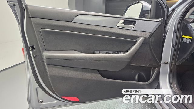 Hyundai Sonata Hybrid (LF) 2.0 HEV Modern Special 2017 — фото 24